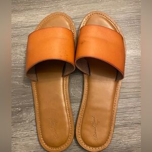 Universal Thread Tan Sandals